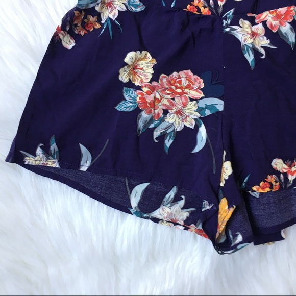 Charlotte Russe Floral High Waist Shorts - Picture 3 of 10